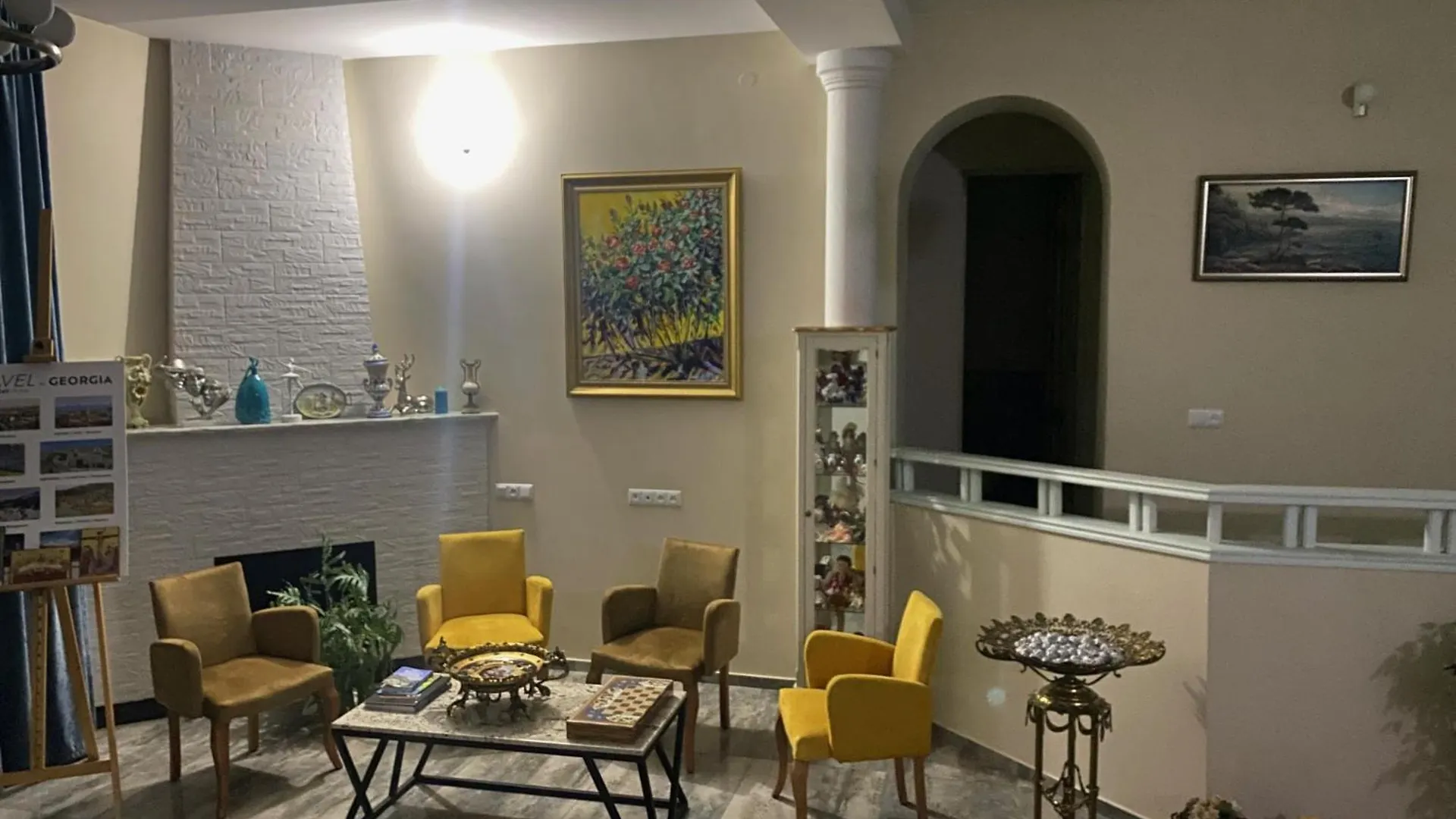 Westay Hotel kontakter